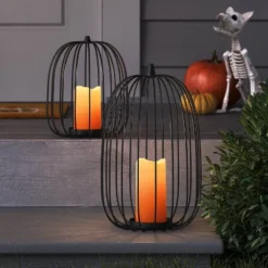 10" Lit Metal Pumpkin Lantern - Hyde And EEK! Boutique™