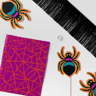 Trunk Or Treat Spider Halloween Decorating Kit 8pc - Hyde And EEK! Boutique™ 2 Trunk Or Treat Spider Halloween Decorating Kit 8pc - Hyde And EEK! Boutique™ - Image 2