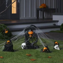 18" Spiders Scene Setter Halloween Decorative Prop Kit - Hyde And EEK! Boutique™