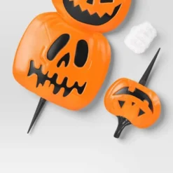20" Pumpkins Scene Setter Halloween Decorative Prop Kit - Hyde And EEK! Boutique™ -Halloween Supplies Store GUEST b54f52be 5621 4646 94d7 486e6a5d0390